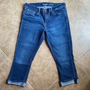 GUC - Levi Signature Modern Capri